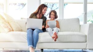 Как установить родительский контроль на телефоне и компьютере ребенка