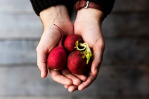 Чем вывести пятно от свеклы с полотенца